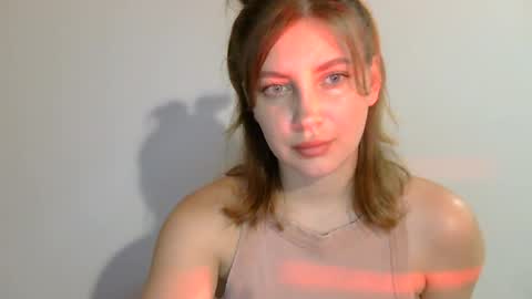 Snapshot of alina_007_007 chatting on 06.14.26 alina_007_007 online show from 06.14.26