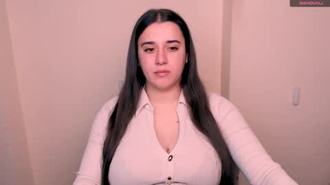 Snapshot of alinaasti_ chatting on 04.29.26 Alina online show from 04.29.26