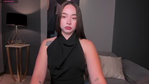 alinakravitz_ online show from 03.27.26