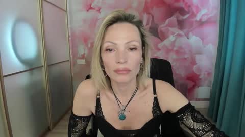 AlinaMoor online show from 04.30.26