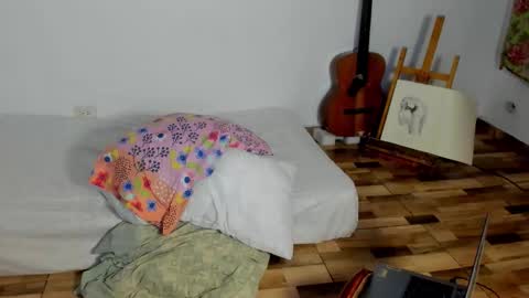 AliotTwink online show from 12.03.25