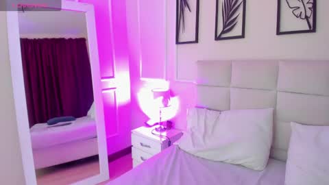     online show from 02.05.25