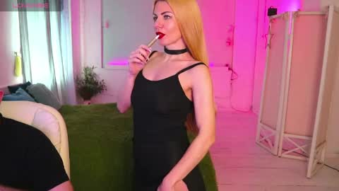 Snapshot of alisaaleks chatting on 05.03.26 Alisa Aleks online show from 05.03.26
