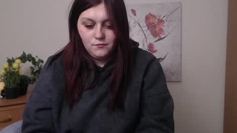 Snapshot of alisawoods_ chatting on 04.26.26 Alisa online show from 04.26.26