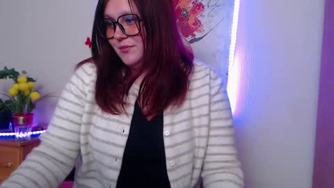 Snapshot of alisawoods_ chatting on 05.31.26 Alisa online show from 05.31.26