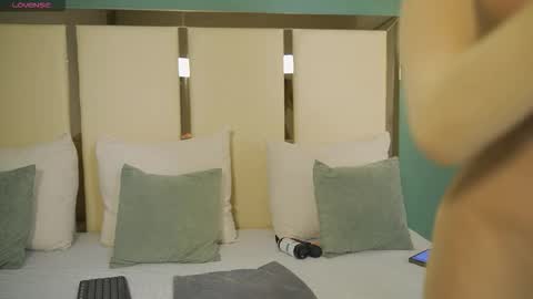 buy my videos follow me in my new instagram fernanda699  online show from 11.23.25