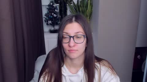 Snapshot of alishamurray chatting on 12.29.24 Alina online show from 12.29.24