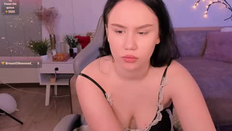 Alisia online show from 01.15.25