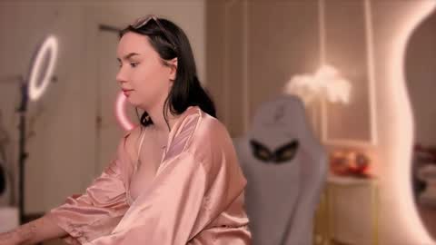 Alisia online show from 02.22.25