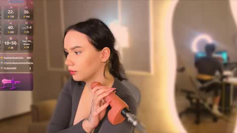 Alisia online show from 03.05.25