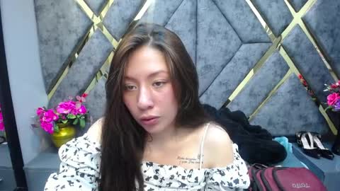 Snapshot of alison_maiker chatting on 04.22.26 Alison Meiker online show from 04.22.26
