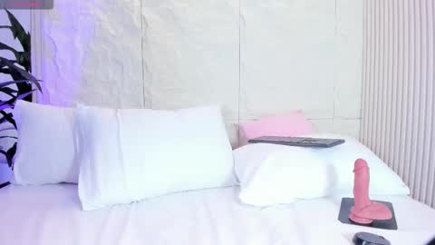 Alison  online show from 10.03.25