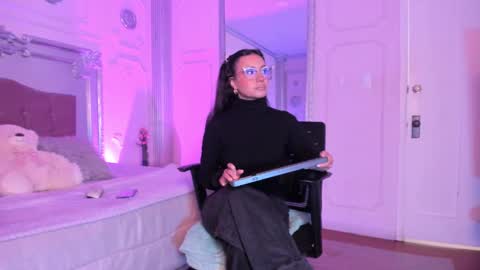 Alison Fishert online show from 02.03.25