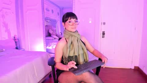 Alison Fishert online show from 12.17.25