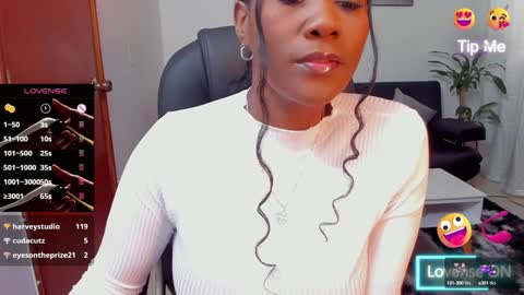 Snapshot of alisonlemoos chatting on 02.05.25 Alisson online show from 02.05.25