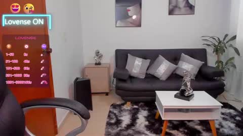 Snapshot of alisonlemoos chatting on 03.04.25 Alisson online show from 03.04.25