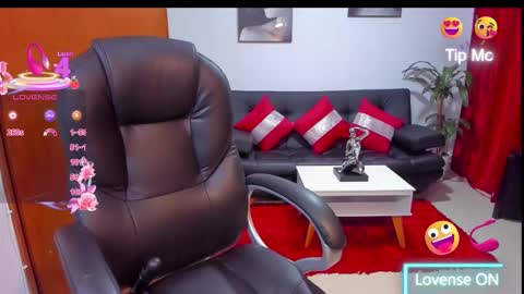 Snapshot of alisonlemoos chatting on 09.15.25 Alisson online show from 09.15.25