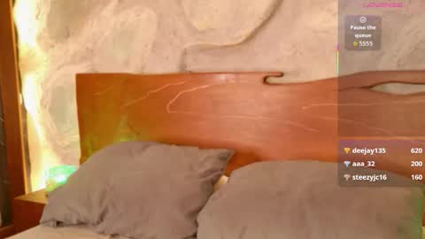 Snapshot of alisoon_moon chatting on 02.01.26 Alison Moon online show from 02.01.26