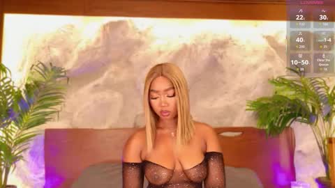 Snapshot of alisoon_moon chatting on 03.11.26 Alison Moon online show from 03.11.26