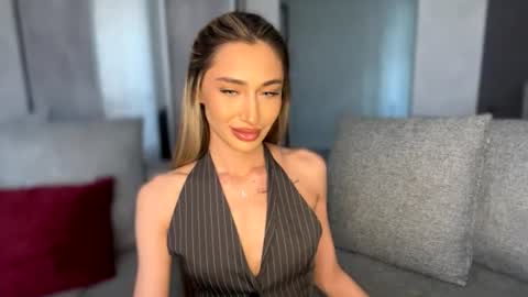 Snapshot of alissadreams chatting on 06.15.26 Alissa online show from 06.15.26