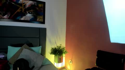 AlissaNix online show from 10.12.25