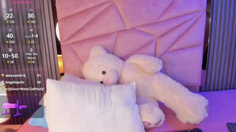 Alisse Miller online show from 02.04.25