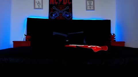 Snapshot of alisse_moore chatting on 04.22.26 Alisse online show from 04.22.26