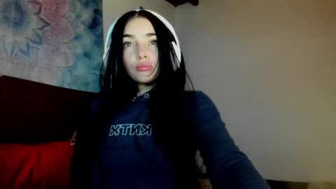 Alisson369  online show from 10.05.25