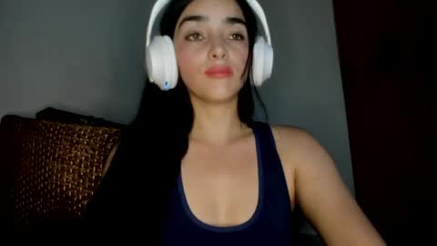 Snapshot of alisson369_ chatting on 04.27.26 Alisson369 online show from 04.27.26