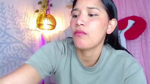Snapshot of alisson_wiley chatting on 06.25.26 alisson online show from 06.25.26