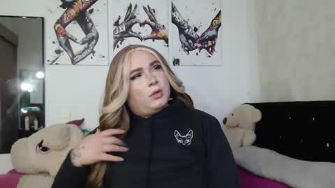 Snapshot of alissondreamsss chatting on 09.22.25 alissondreamsss online show from 09.22.25