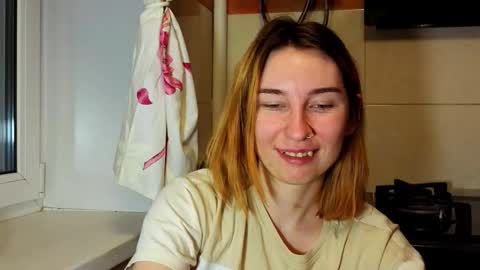 Snapshot of alisun_ chatting on 10.30.25 A L I C E online show from 10.30.25