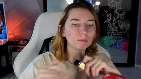 Snapshot of alisun_ chatting on 11.19.25 A L I C E online show from 11.19.25