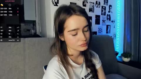 Alivia online show from 11.25.25