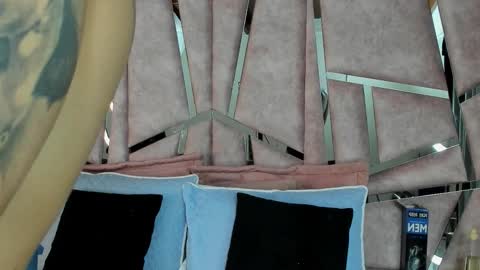 alix online show from 10.18.25