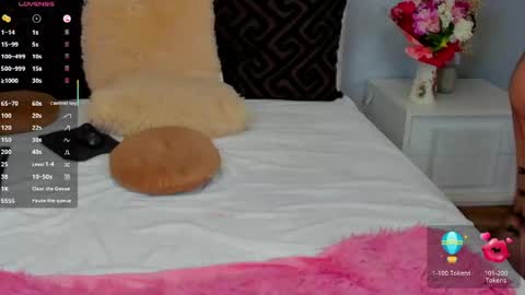 Snapshot of allaya_love chatting on 05.23.26 Allaya online show from 05.23.26