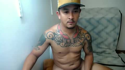 Snapshot of allen_69xx chatting on 10.24.25 allen online show from 10.24.25