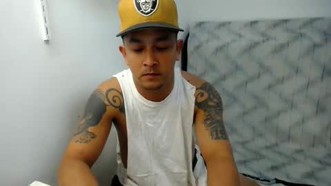 Snapshot of allen_69xx chatting on 11.16.25 allen online show from 11.16.25