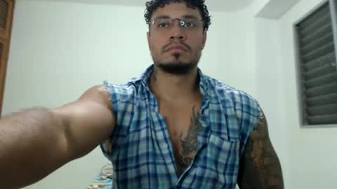 Snapshot of allen_ferrer10 chatting on 05.24.26 allen_ferrer10 online show from 05.24.26