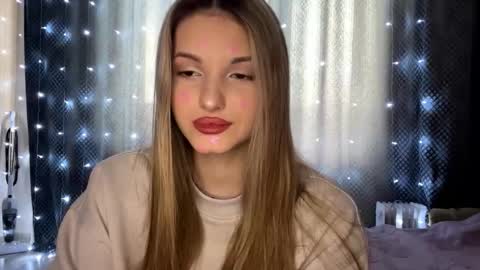 Snapshot of allenefeela chatting on 01.08.26 Emily online show from 01.08.26