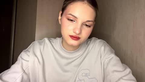 Snapshot of allenefeela chatting on 01.11.26 Emily online show from 01.11.26