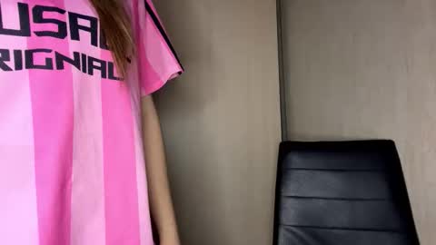 Snapshot of allenefeela chatting on 01.12.26 Emily online show from 01.12.26