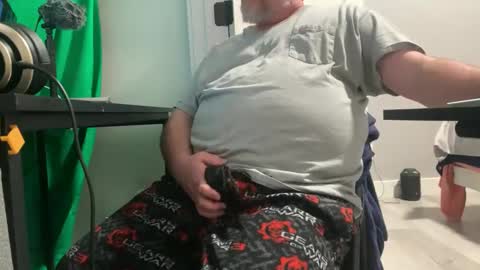 Allergictolove online show from 01.04.25