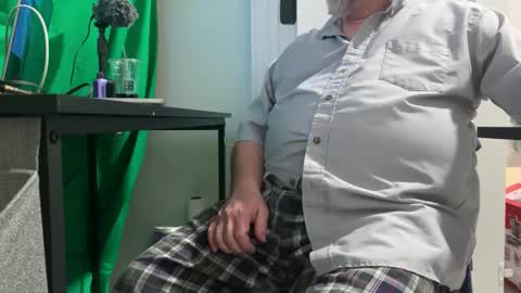 Allergictolove online show from 01.29.25