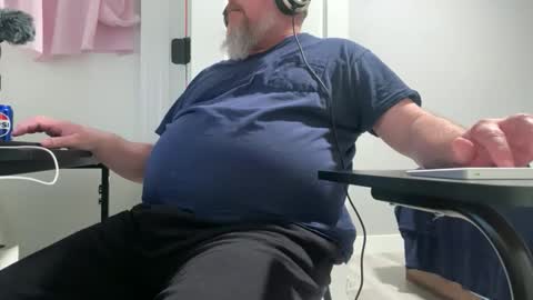 Allergictolove online show from 04.03.26