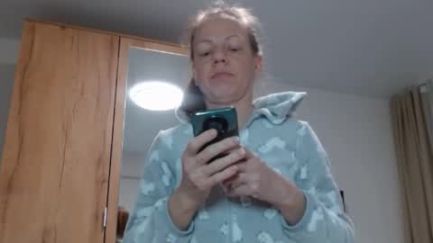 Snapshot of allexandraxxx chatting on 02.16.25 allexandraxxx online show from 02.16.25