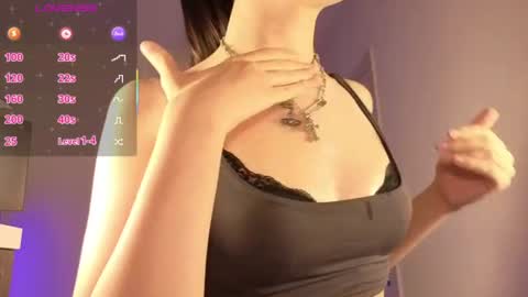 Snapshot of allgloryforloryy chatting on 06.25.26 Lory Glory online show from 06.25.26