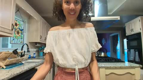 wishlist on bio online show from 04.11.26