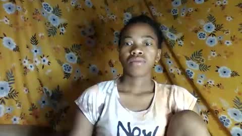 Snapshot of alliciax632770 chatting on 11.29.25 alliciax632770 online show from 11.29.25