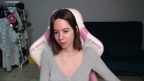 Snapshot of allie_hazie chatting on 02.13.26 alice online show from 02.13.26